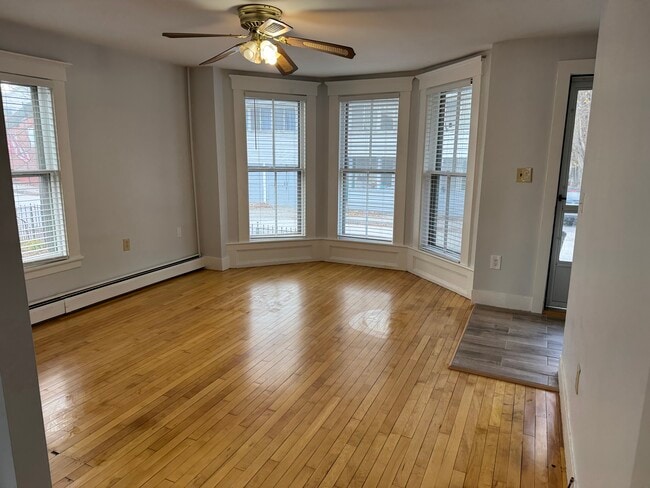 Building Photo - 55 A Thorndike