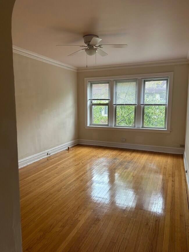 Building Photo - 4955 N Whipple St