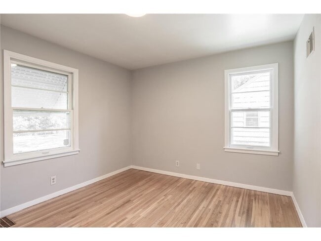 Building Photo - 3708 Xenia Ave N