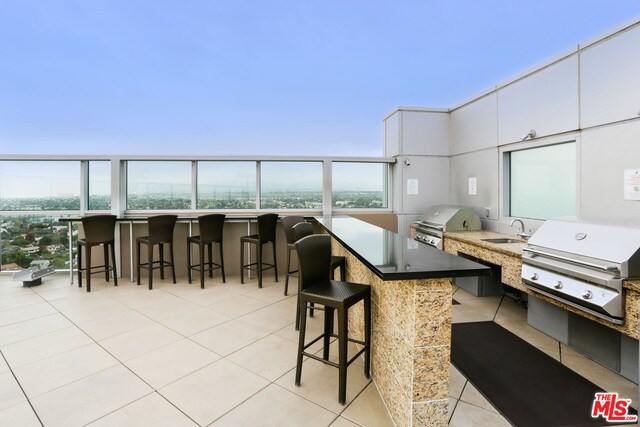 Building Photo - 13700 Marina Pointe Dr