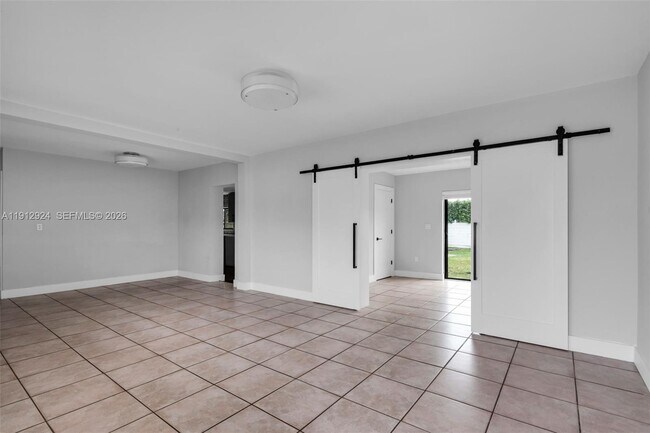 Building Photo - 1230 SW 86th Ct