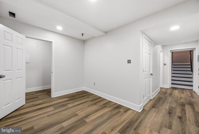 Building Photo - 474 Brightwood Rd