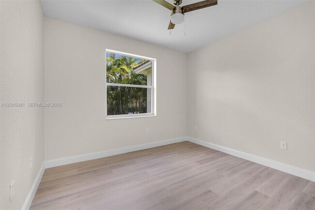Building Photo - 16310 Paddock Ln