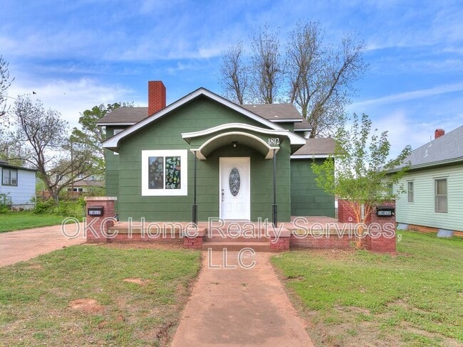 Building Photo - 1812 W Noble Ave