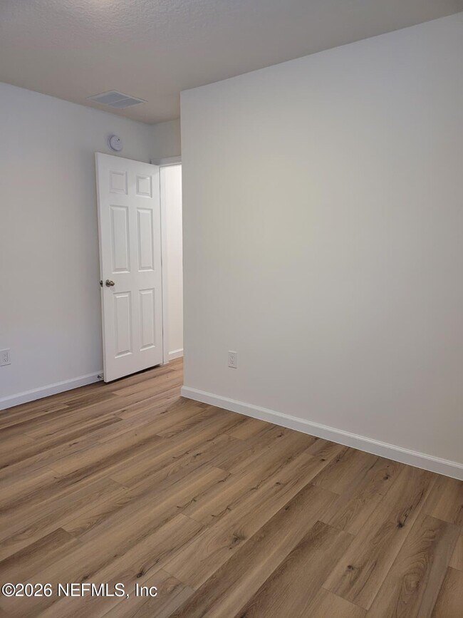 Building Photo - 108 Findhorn Ct