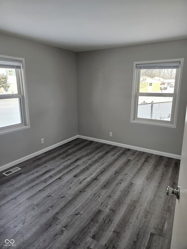 Building Photo - 3719 Celtic Dr