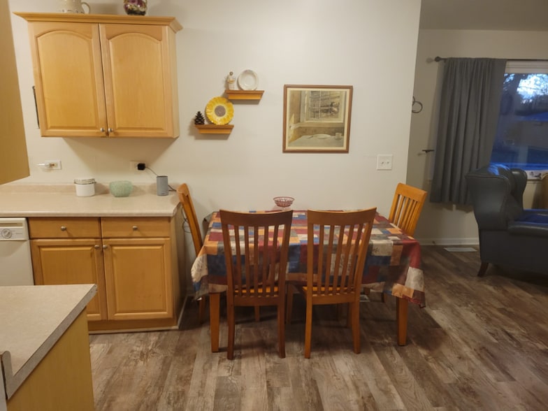 Building Photo - 36 Sparrow Rd