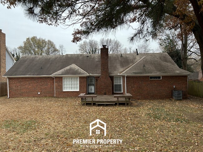 Building Photo - 7082 Farmhouse Dr