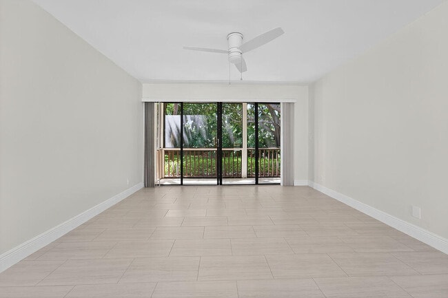 Building Photo - 114 Brackenwood Rd