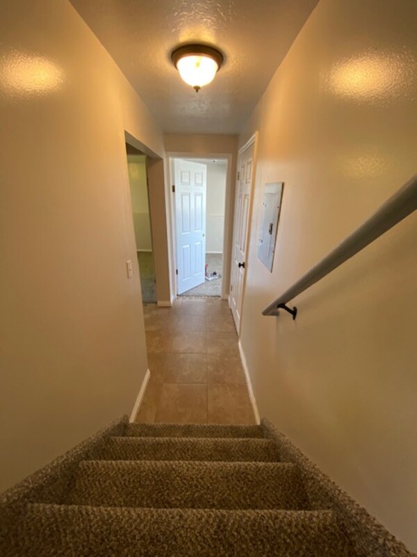 Building Photo - 2022 N 850 W