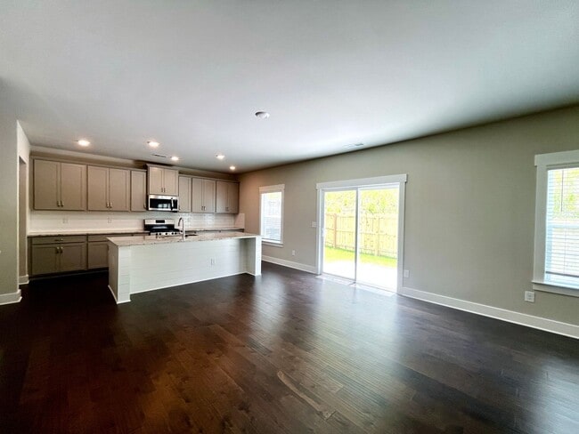 Building Photo - *MOVE IN SPECIAL 50% OFF FIRST MONTH'S RENT* 4 BR/2.5 BA New Construction with Attached Garage in...