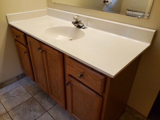 Building Photo - 1519 Portland Ave S