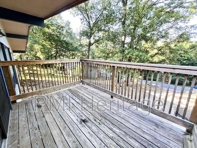 Building Photo - 44 Billingsley Dr