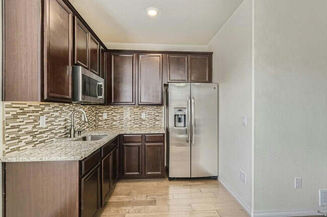 Building Photo - 14701 Rotterdam Ave