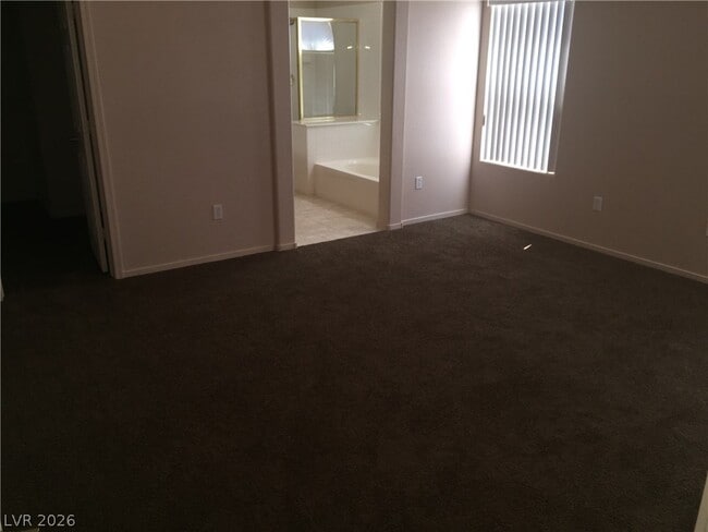 Building Photo - 1526 Silver Sunset Dr