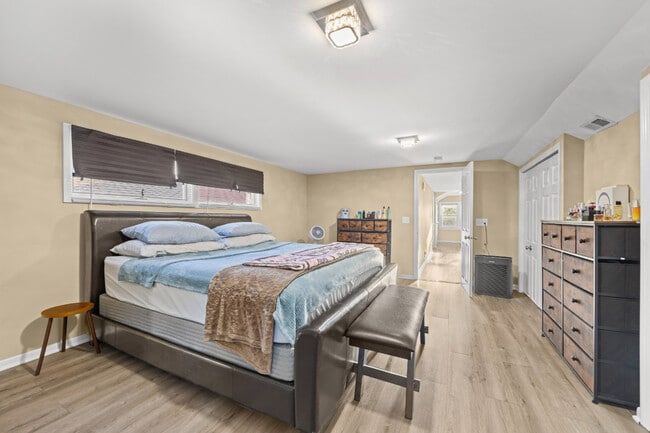 Building Photo - 4136 Park Ave