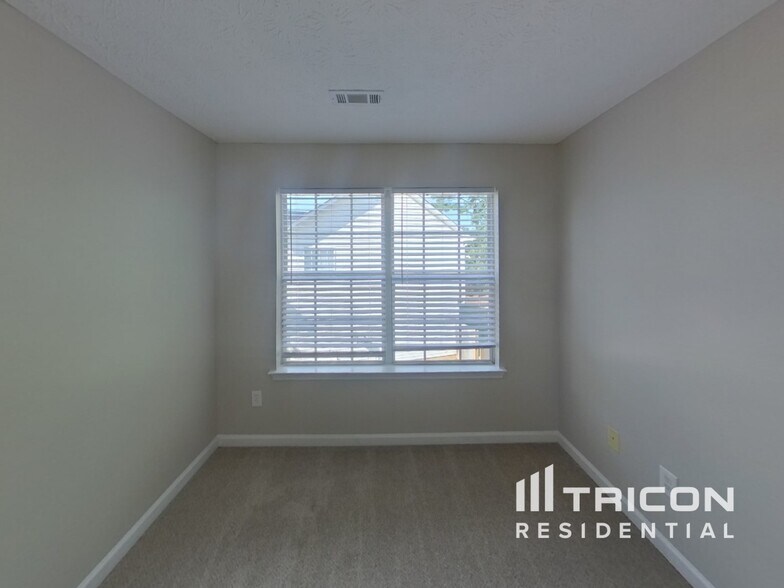 Building Photo - 1132 St Phillips Ct