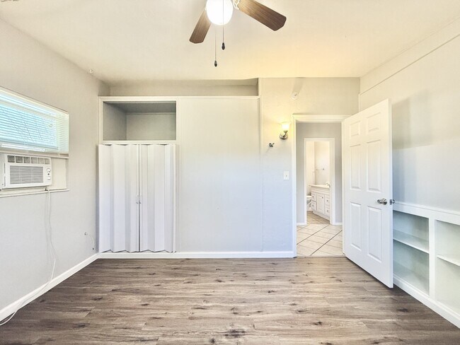 Building Photo - 7111 Onyx Dr N