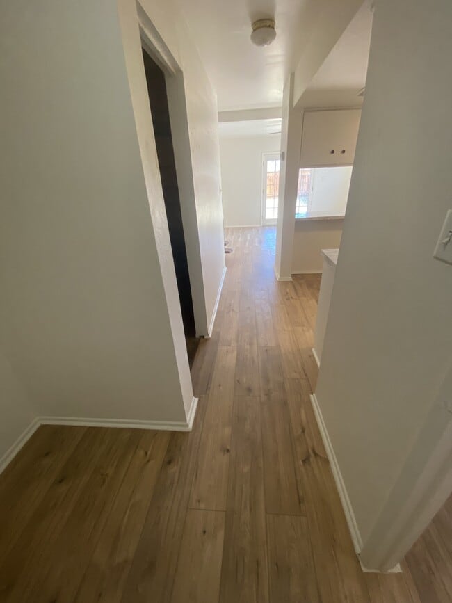 Building Photo - 2855 S 1st Ave