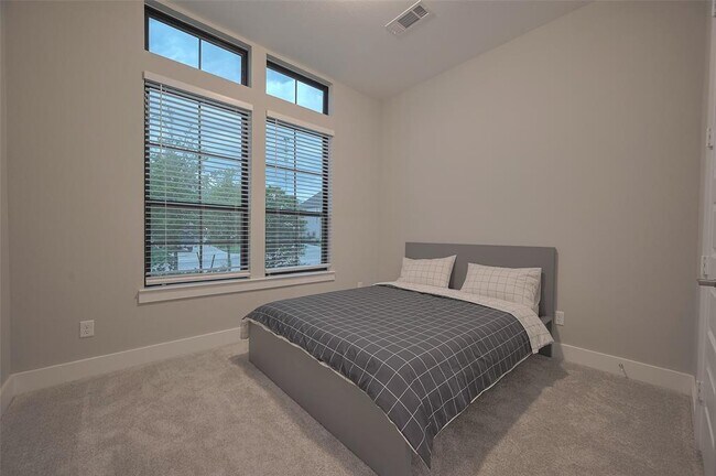 Building Photo - 26918 Arethusa Ct