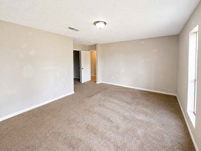Building Photo - 8607 Sherrywood Dr