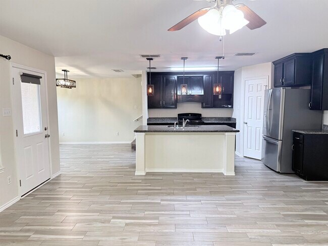 Building Photo - 5407 Simbrah Dr