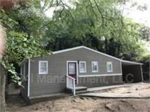 Building Photo - 3160 McKenzie Rd