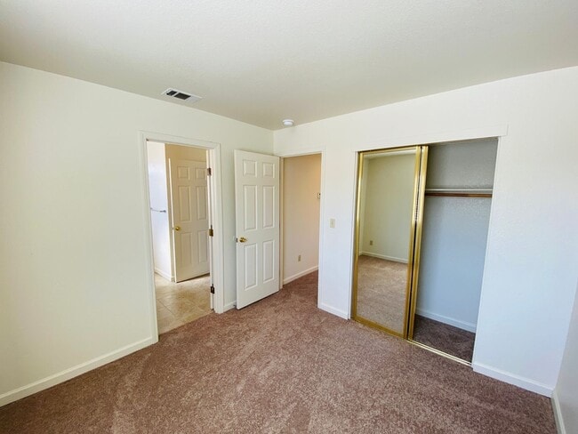 Building Photo - Laguna Home on Quiet Cul-De-Sac