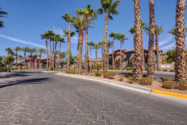 Building Photo - Fully Furnished 3BD/2BA in SW Vegas | Gate...