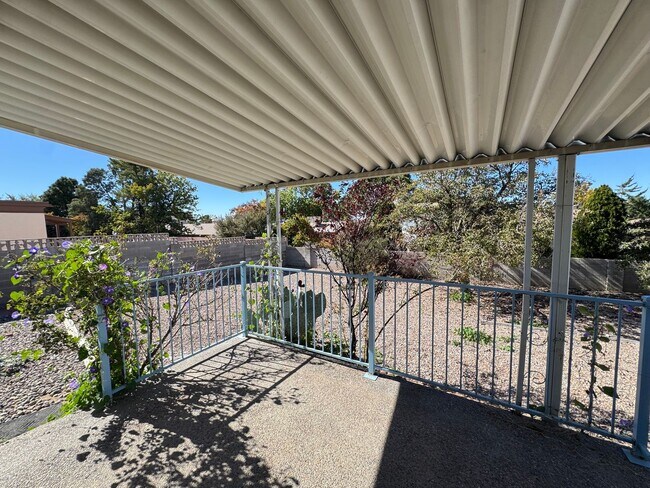 Building Photo - Bear Canyon Home