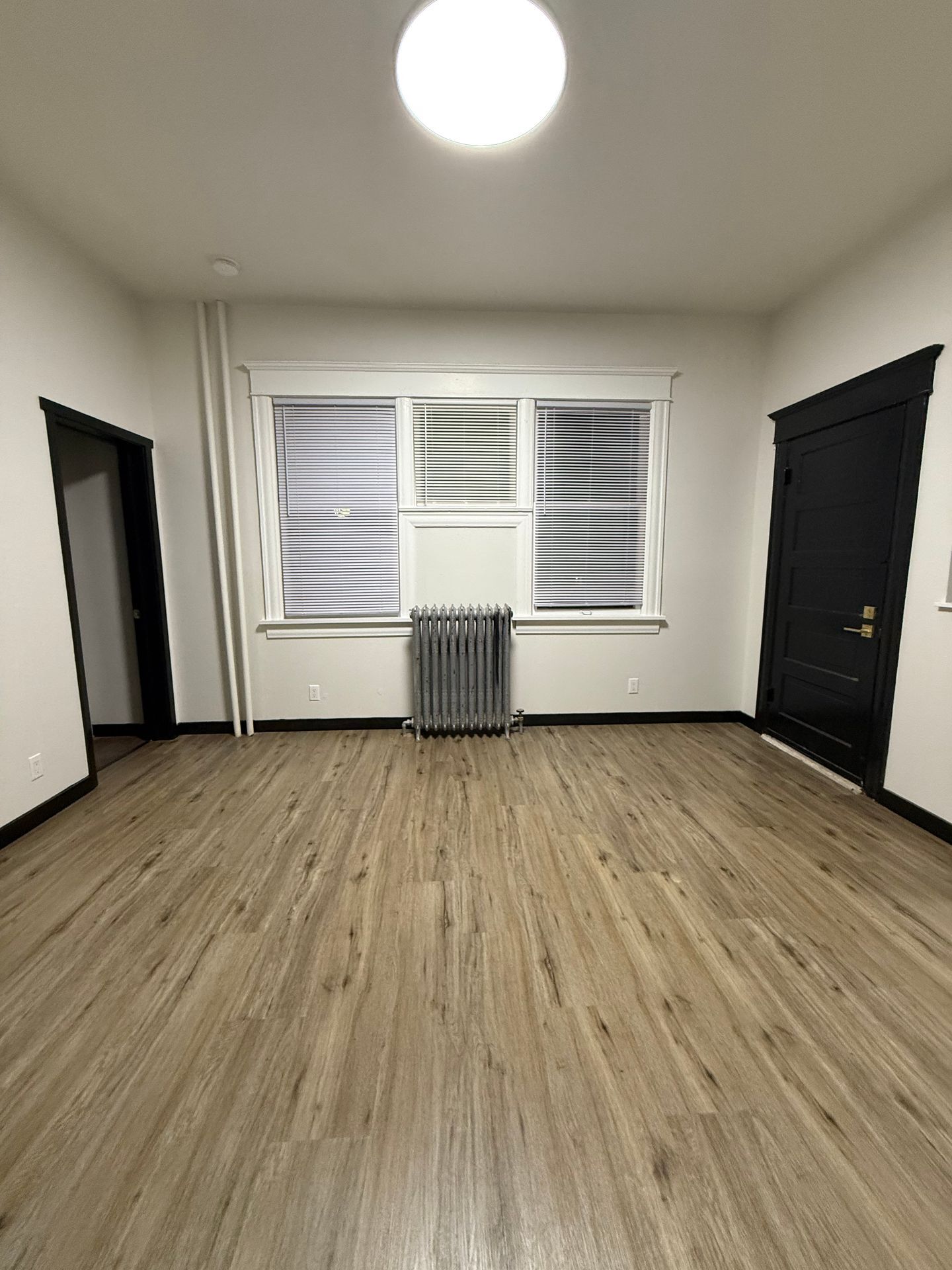 Building Photo - Belmont Flats