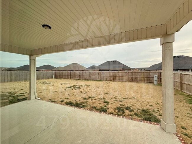 Building Photo - Single-Family Home- Stunning Applewood Plan