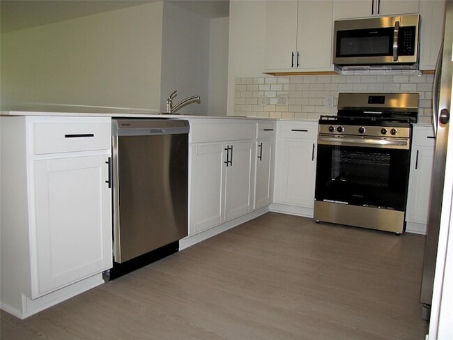 Building Photo - 17955 Valle Cupa Ln