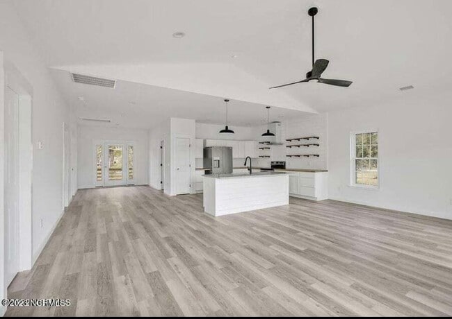 Building Photo - 2083 Holden Beach Rd SW