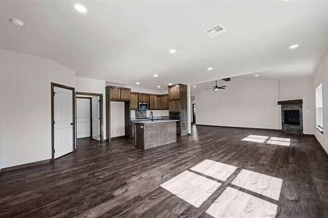 Building Photo - 12650 SE 134th St