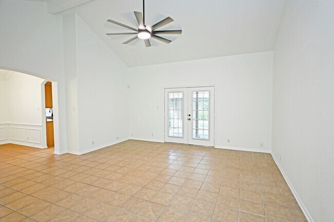 Building Photo - 1131 River Rock