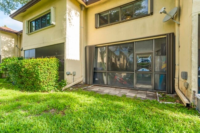 Building Photo - 8858 NW 48th St