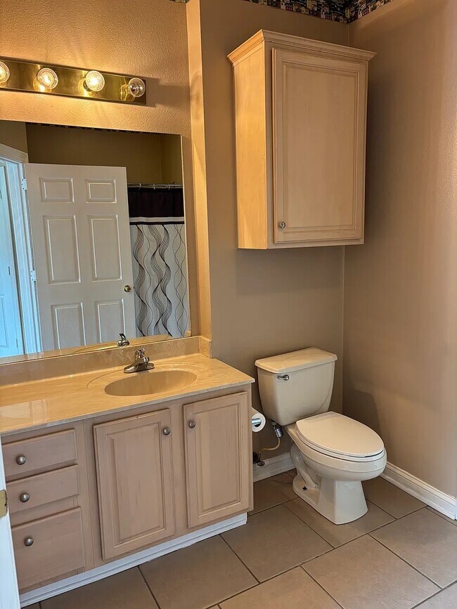 Building Photo - 12430 River Highlands Dr