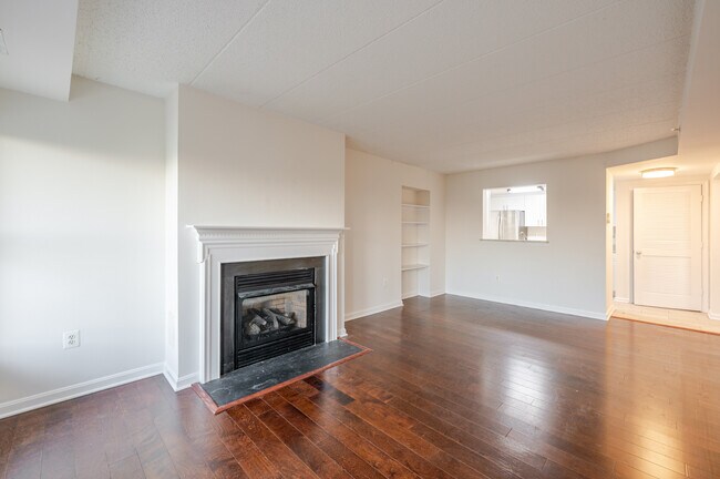 Building Photo - 2605 Douglass Pl SE