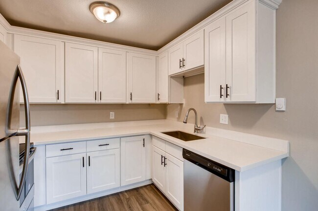 Interior Photo - Highland Ridge