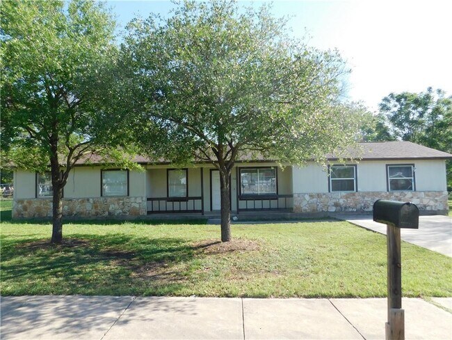 Building Photo - 1500 Mangrum St