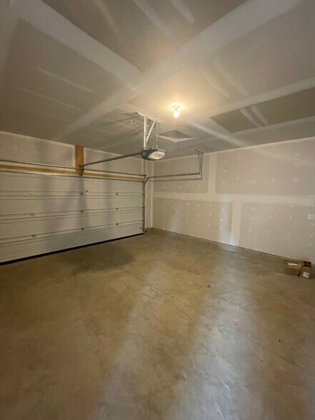 Building Photo - 3542 Shoal Way