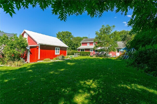 Building Photo - 2153 5 Mile Line Road