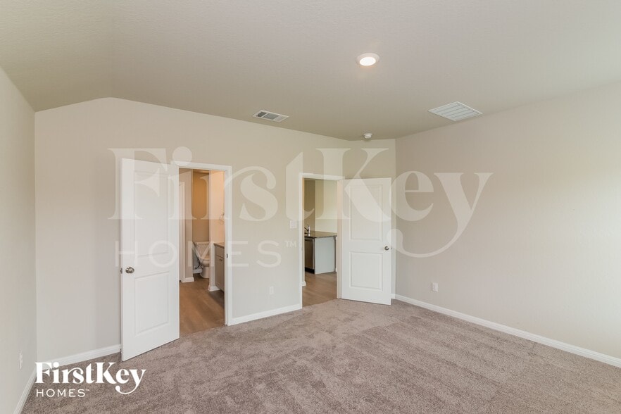 Building Photo - 1902 Morse Way