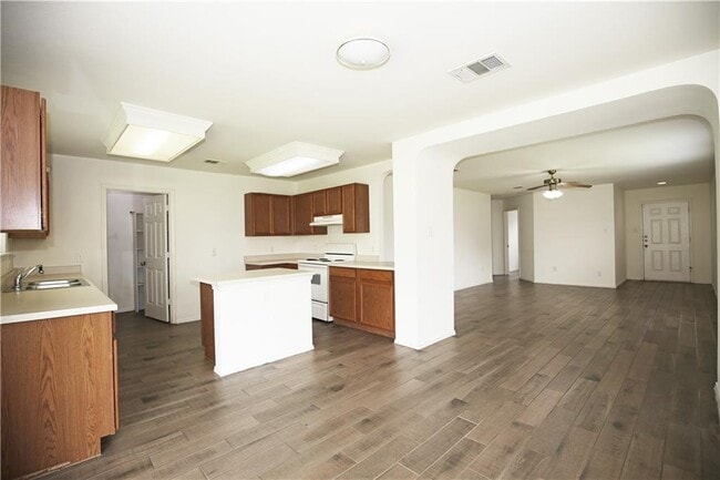 Building Photo - 1153 Apollo Cir