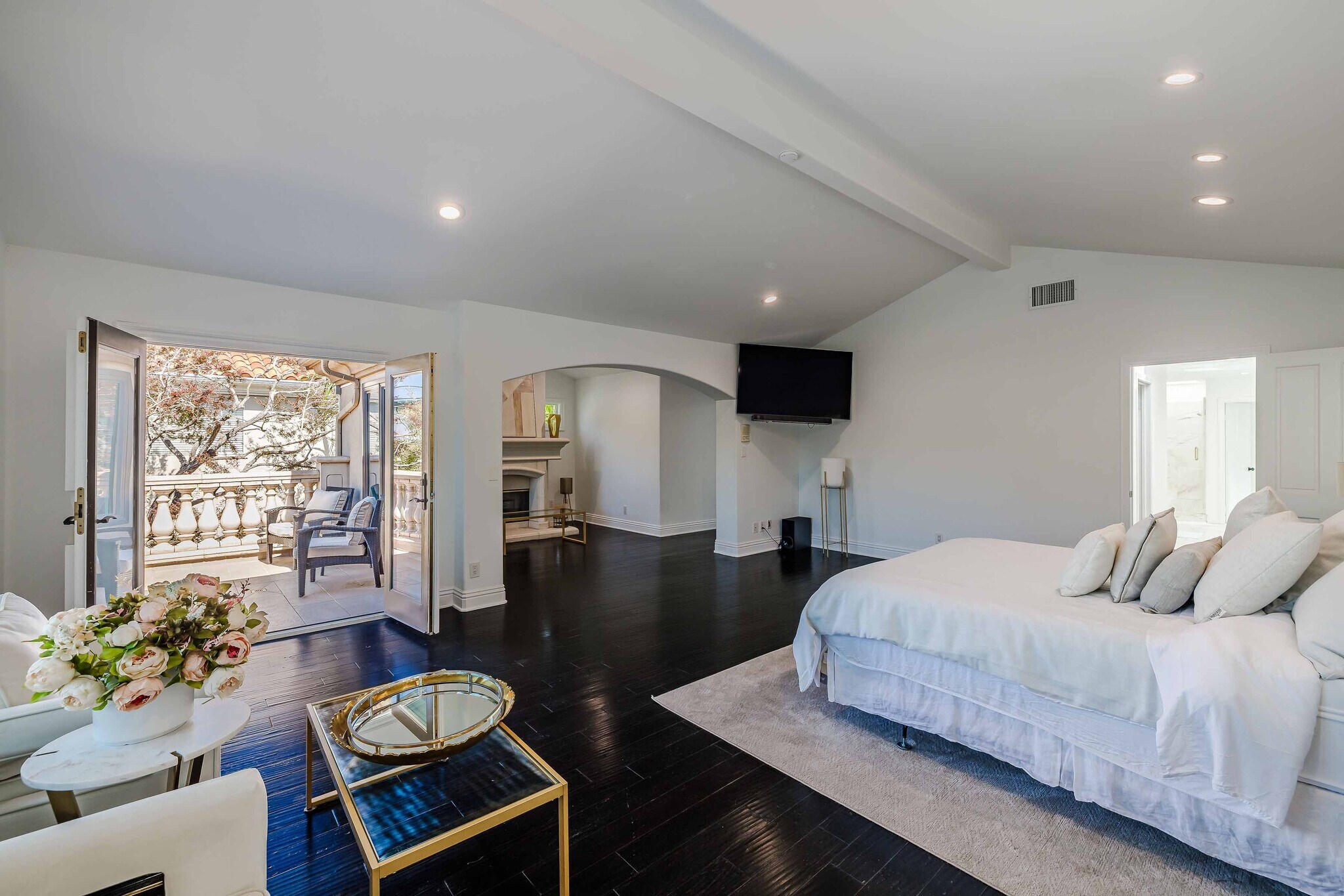 Building Photo - 1554 Mathews Ave