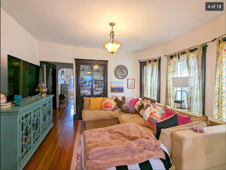 Primary Photo - 67 Prichard Ave
