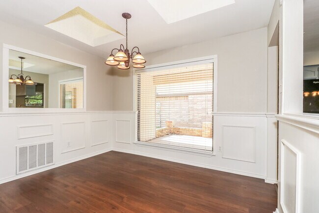 Building Photo - 3816 Ashley Ln