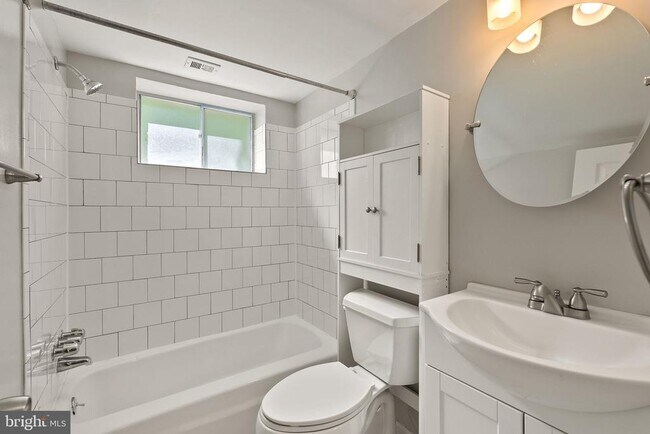 Building Photo - 12654 Dara Dr