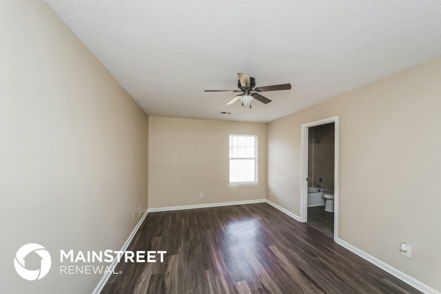 Building Photo - 4663 Royal View Dr
